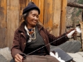 Namrung Tibeterin Wolle